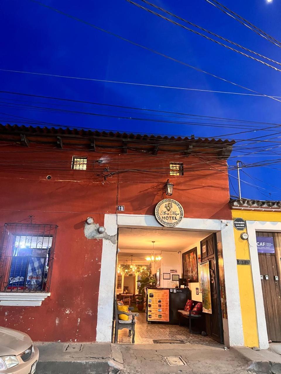 Hotel Alma Maya Antigua Exterior photo
